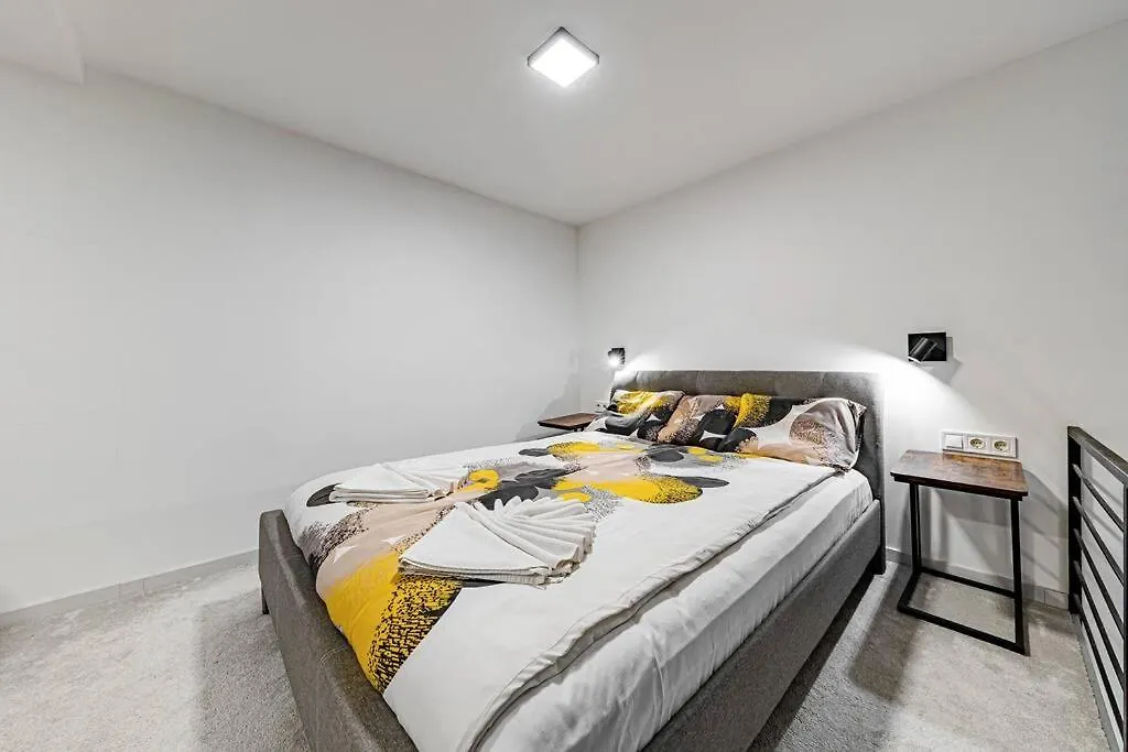 布达佩斯Chic Loft Bp: Industrial Gem公寓 0*, 布达佩斯